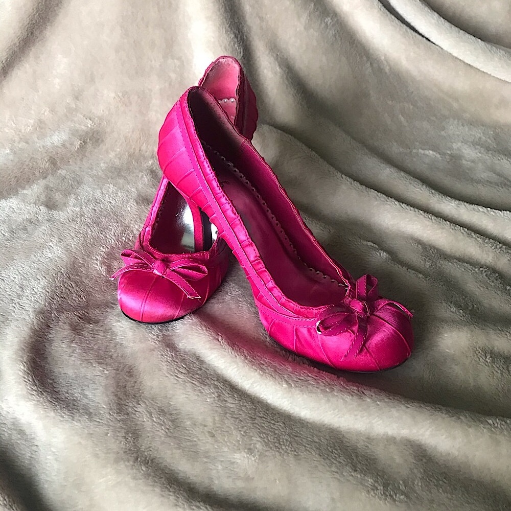 Pink High Heels - Picture 2 of 3
